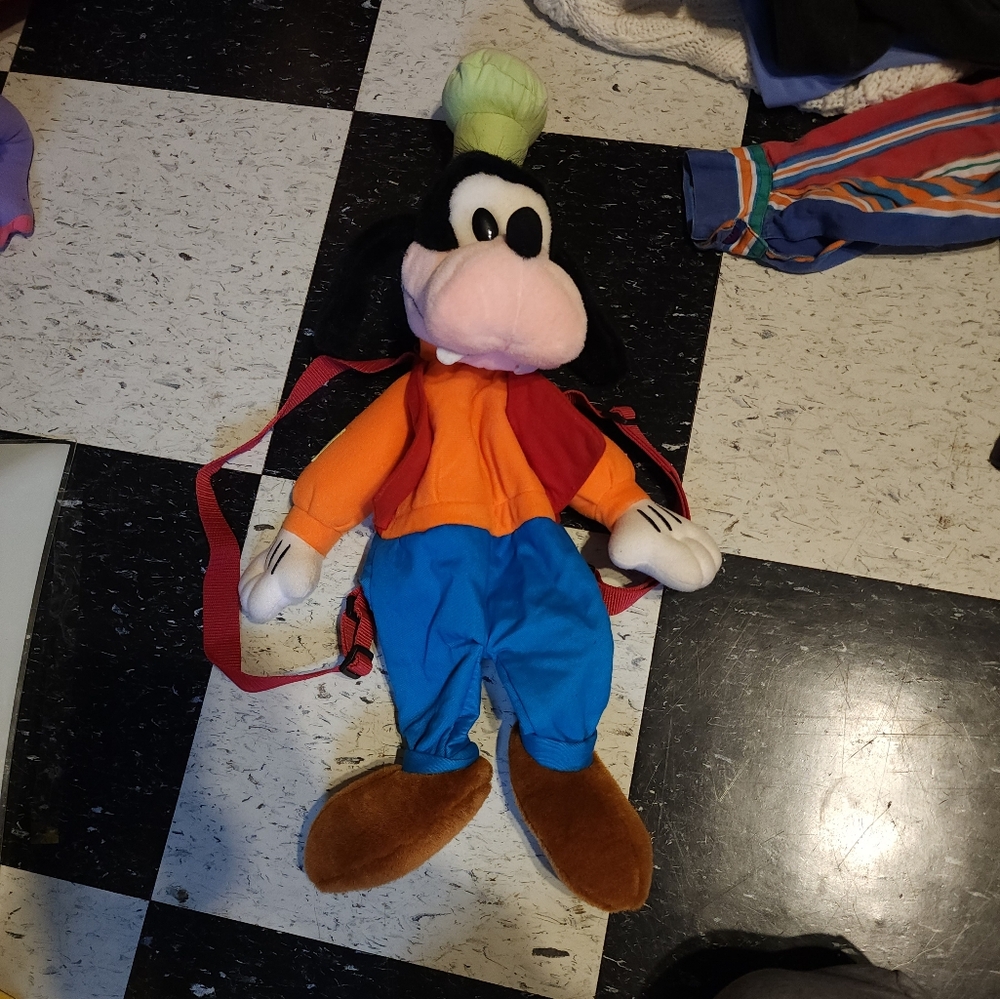Vintage Disney 90s Goofy Plush Backpack
